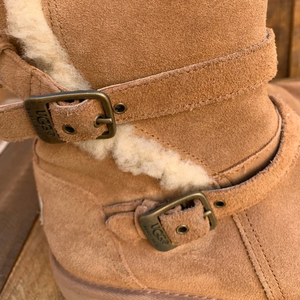 UGG maddi suede